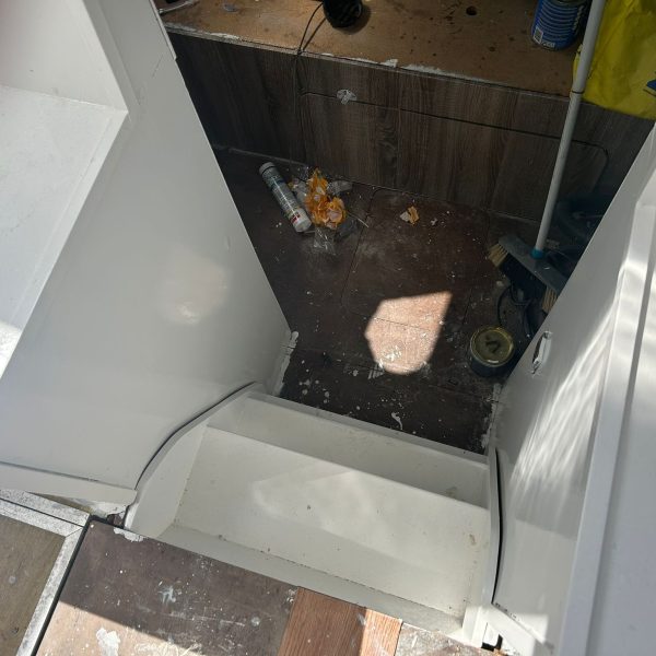 Poolse schilders – schilderwerk op zeilboot in Roermond