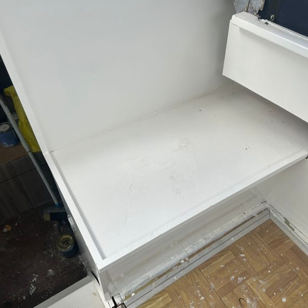 Poolse schilders – schilderwerk op zeilboot in Roermond